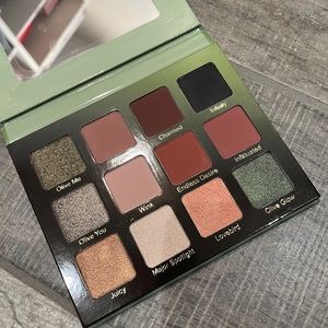 Violet Voss Olive You Forever Palette